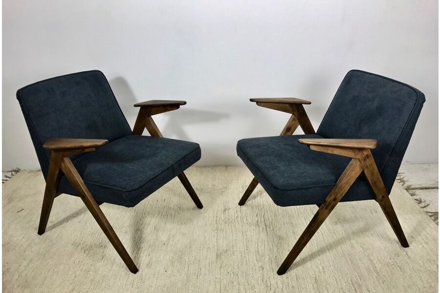 Pair of chairs bunny type 300 177, by J. Chierowski, 1960