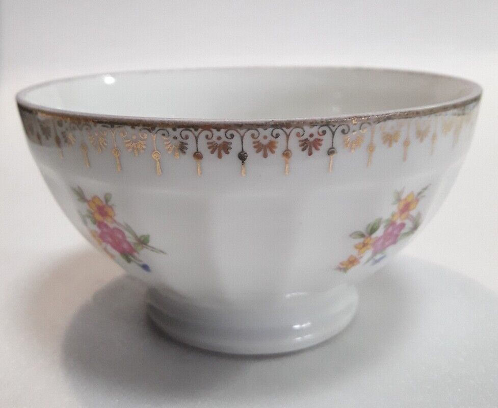 Small porcelain bowl F D Chauvigny France