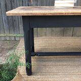 Farm table