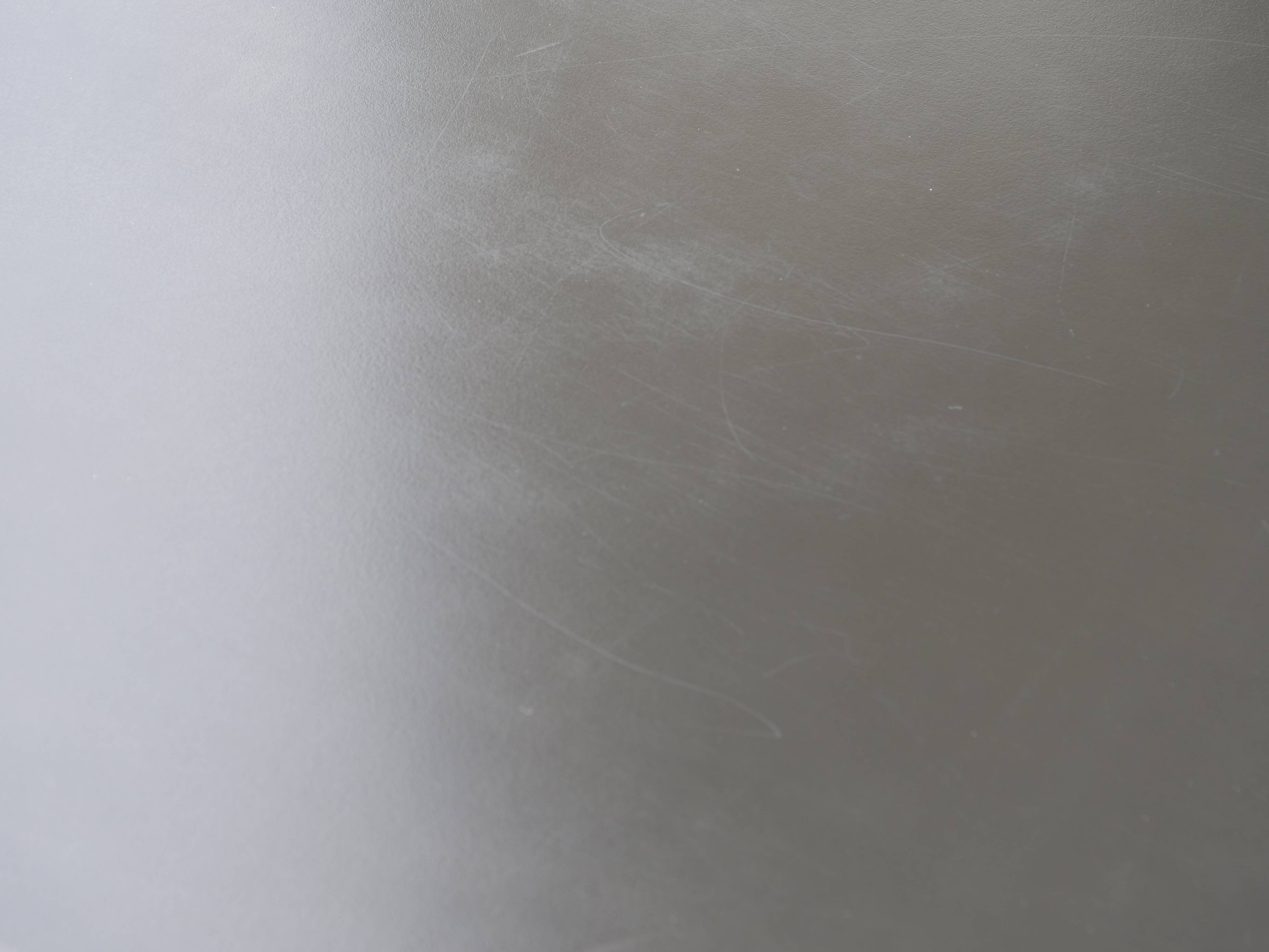 Bauhaus design table model Jean by Eileen Gray