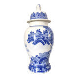 Chinese porcelain vase