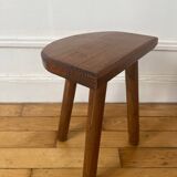 Half-moon tripod stool