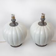 Pair of ceramic lamp feets