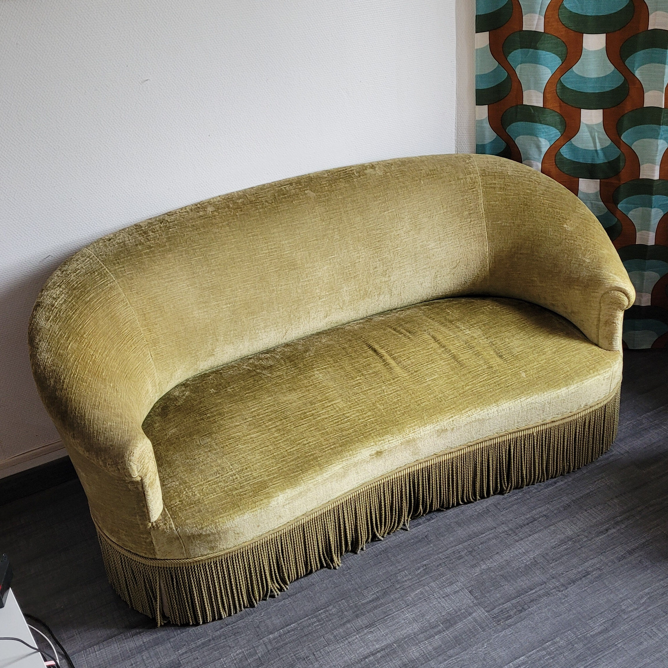 Old olive green toad bench