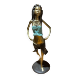 Bronze statuette of a woman