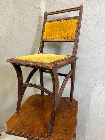 Art Nouveau dining chair in solid wood and velvet with brass studs, 1900s–1910s