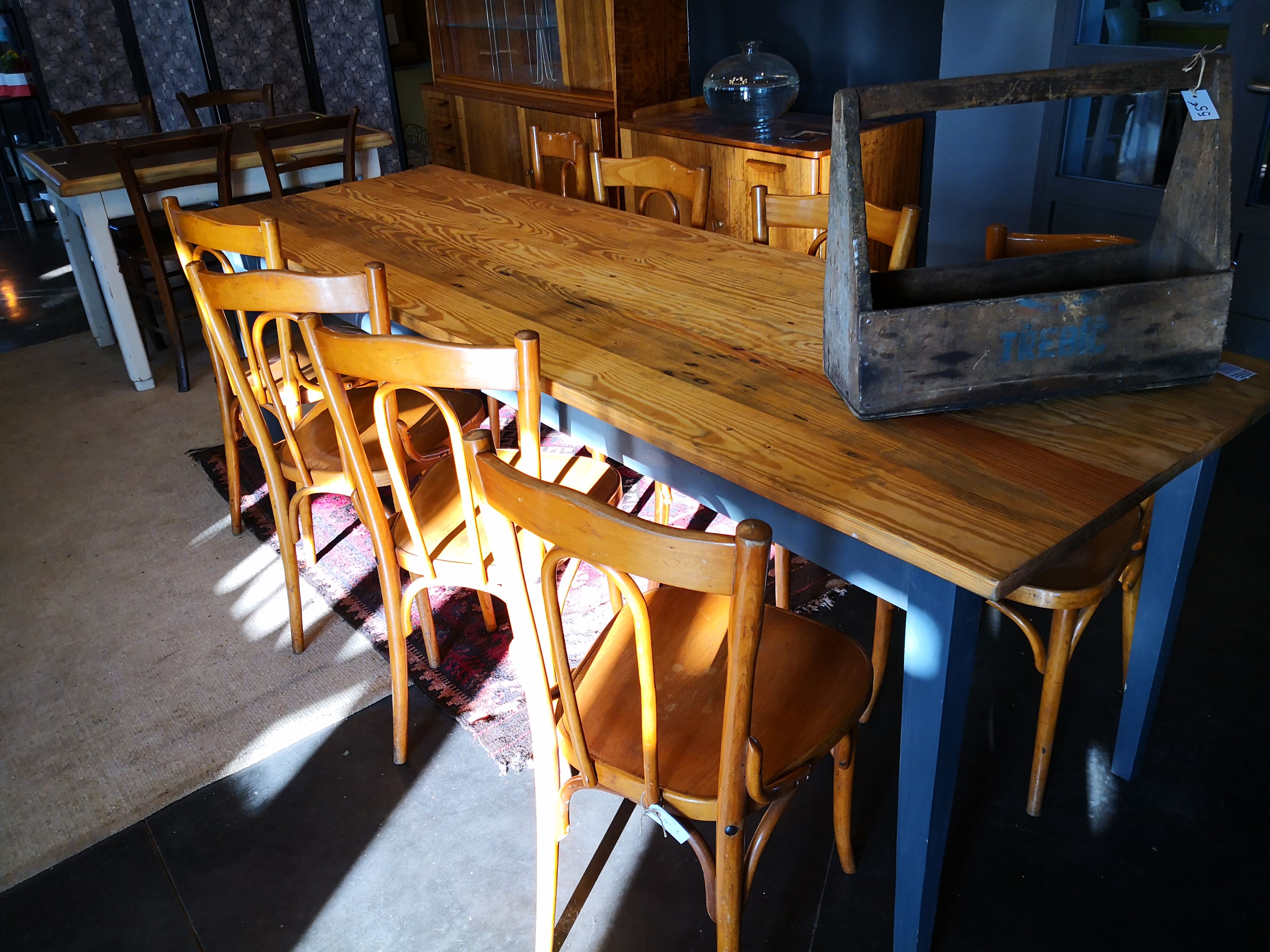 Vintage table, 2,40m, 8 people