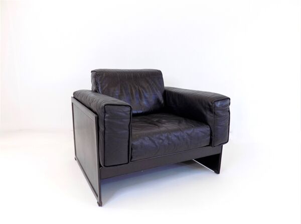 Fauteuil lounge en cuir Matteo Grassi Korium KM 3/1 par Tito Agnoli, 1980