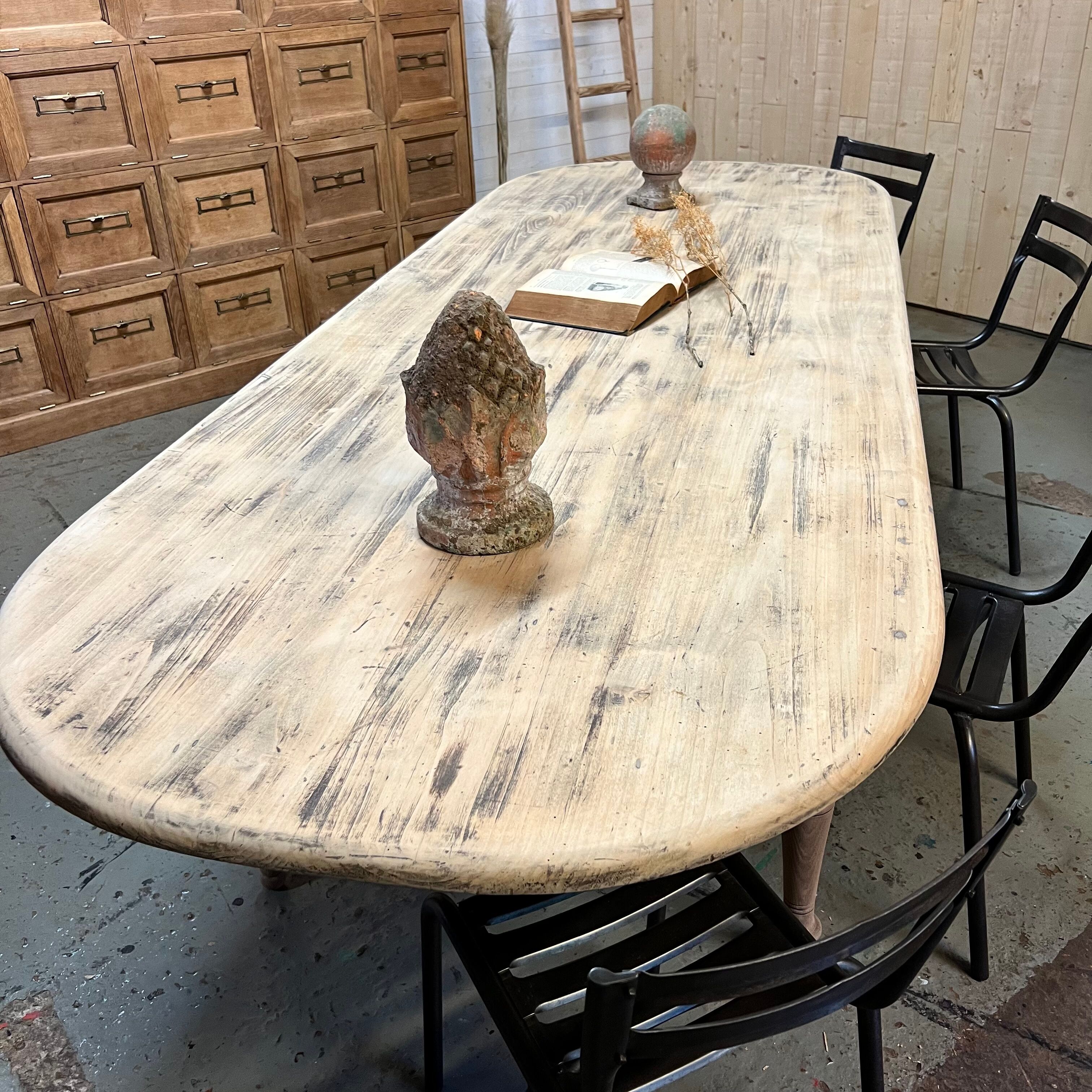 Ancienne table en chêne plateau peuplier