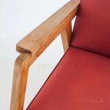 Fauteuil vintage en bois de hêtre et revêtement en eskay. France, années 60