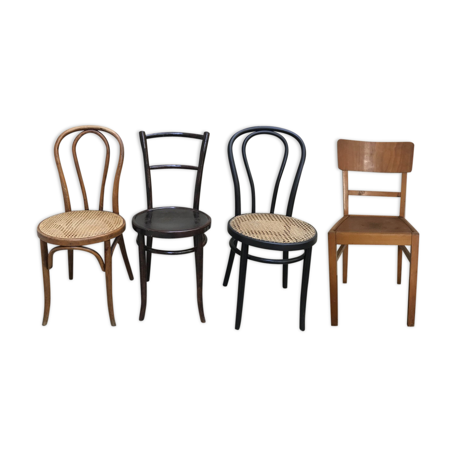 Lot de 4 chaises bistrot dépareillées
