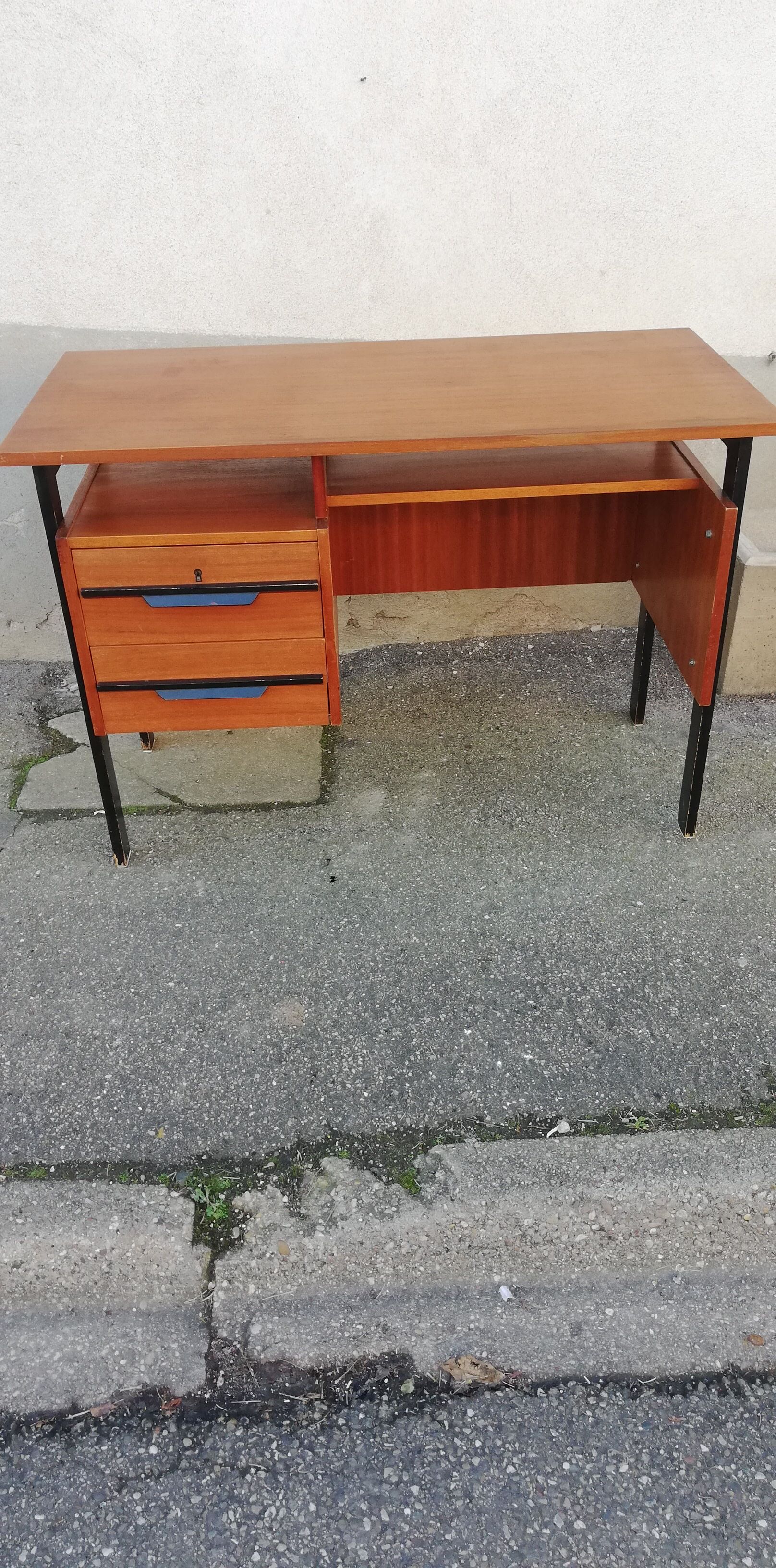 Vintage desk 2 drawers