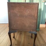 Mahogany English Scriban