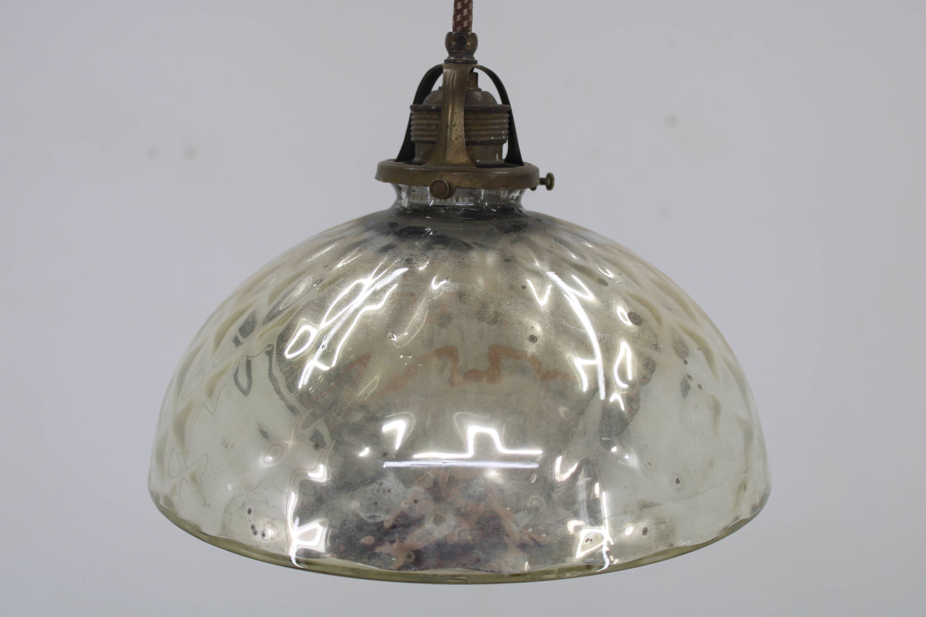 Early 20th Century “Mercury Glas” Pendant, Europe