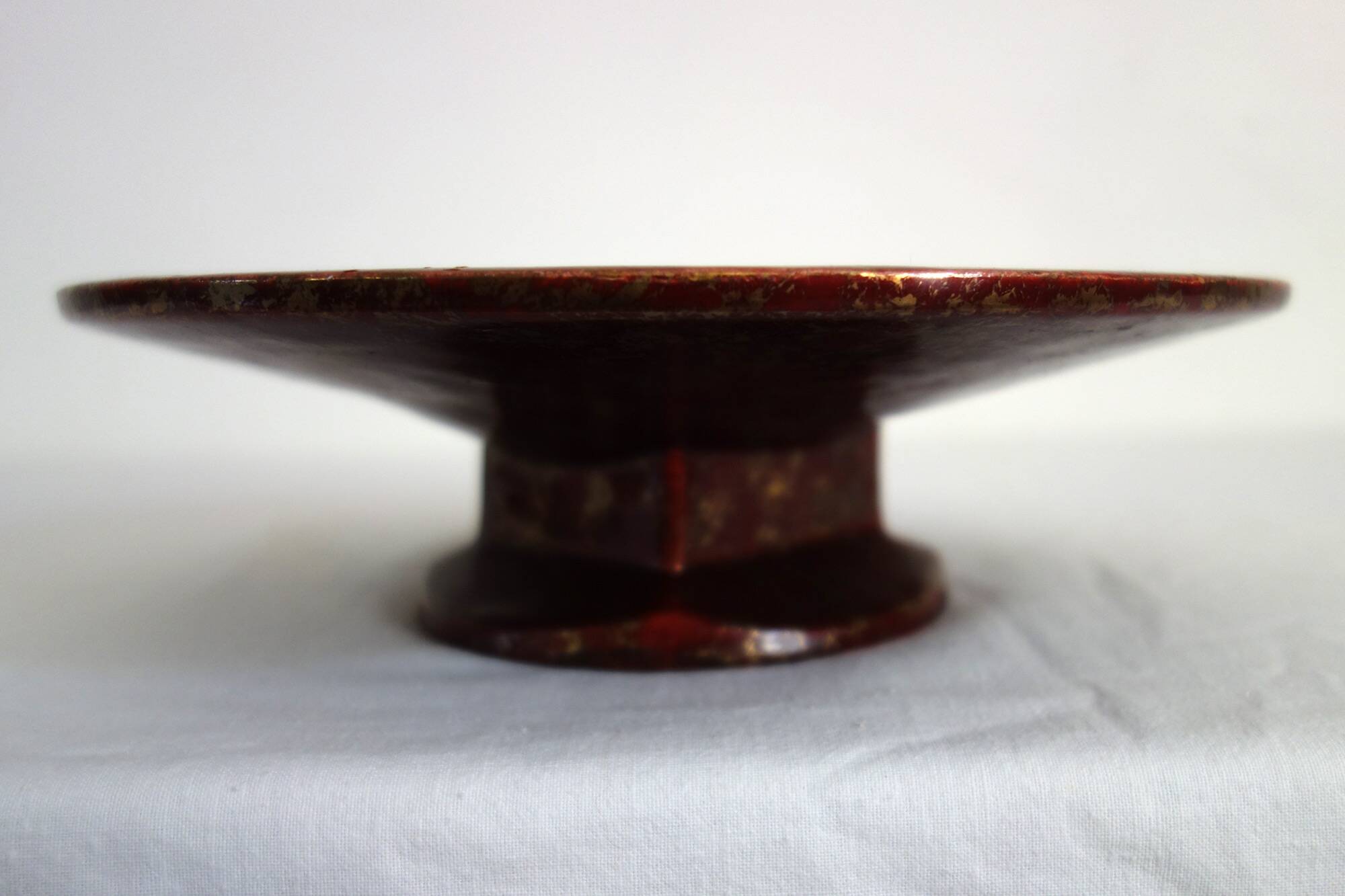 Louis Dage red and gold fruit bowl, 1920s/1930s