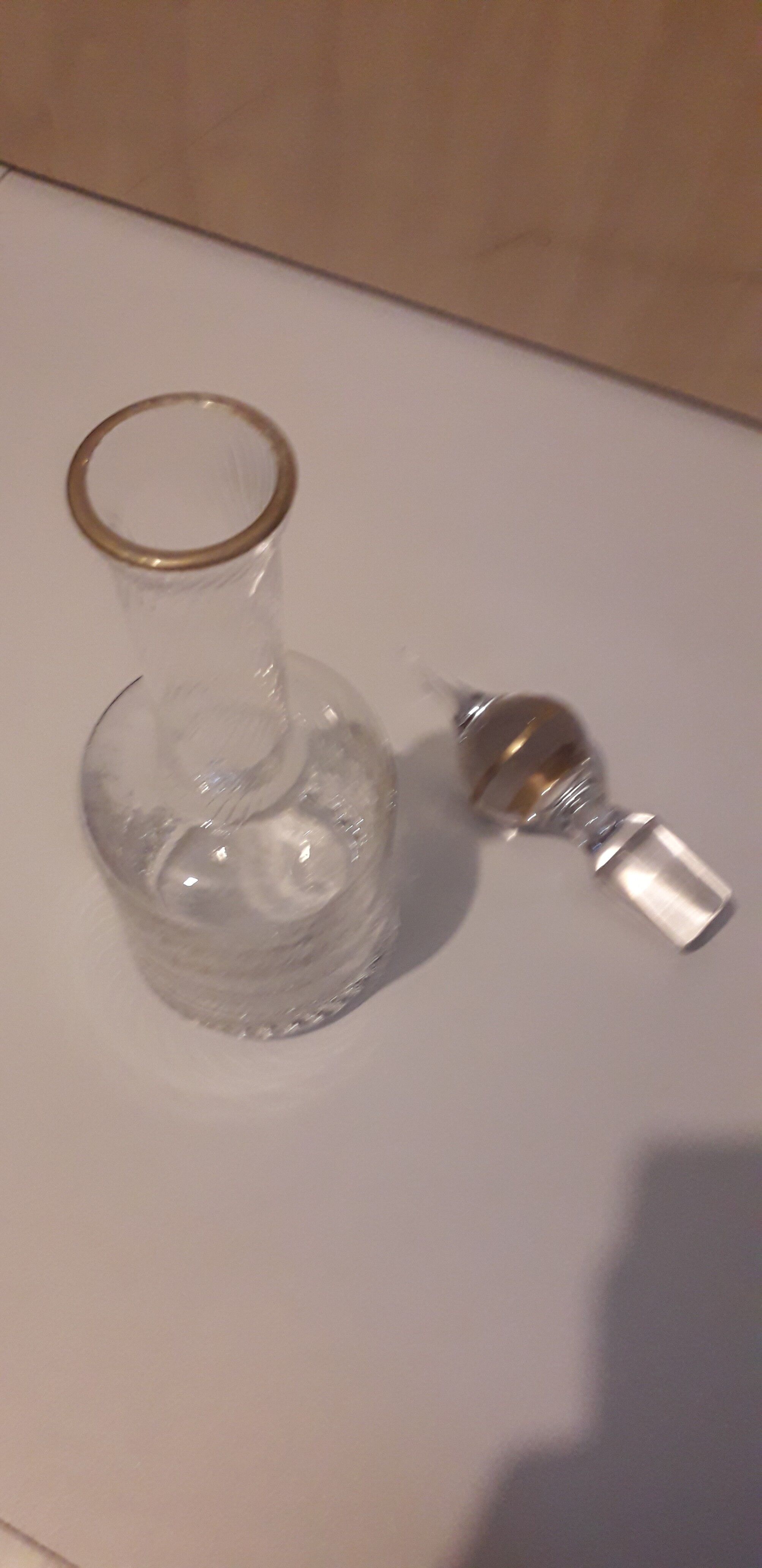 Portieux engraved glass liquor decanter with pretty cap