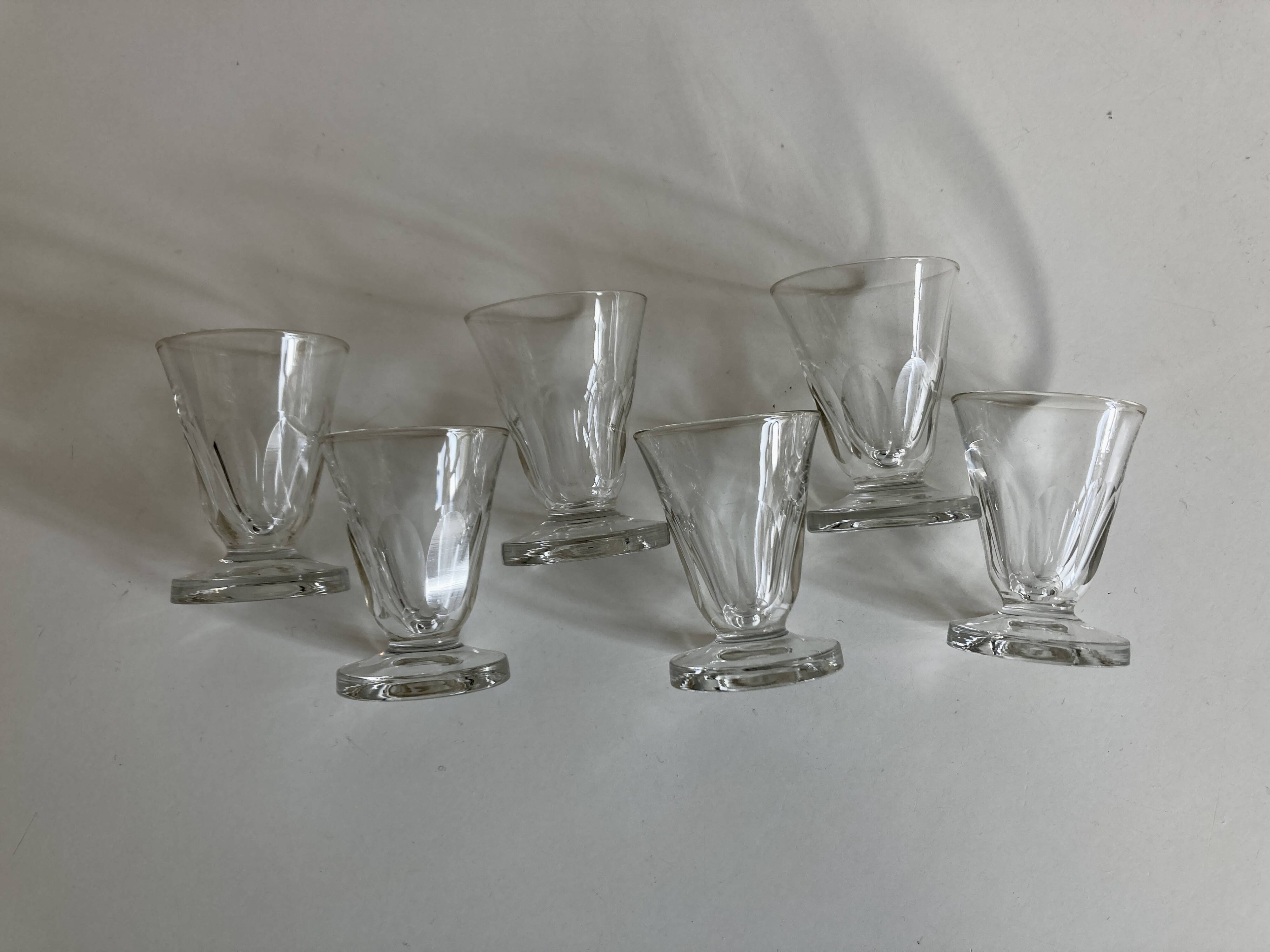 Set de 6 verres shots modernistes en cristal taillé côtes plates 1950