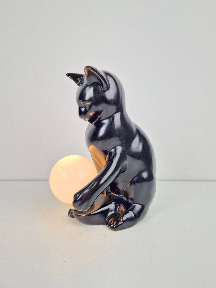 Mid-Century Cat Sphere Table Lamp in Ceramic and Opal Glass, 1970s