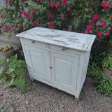 Ancien buffet en bois patiné