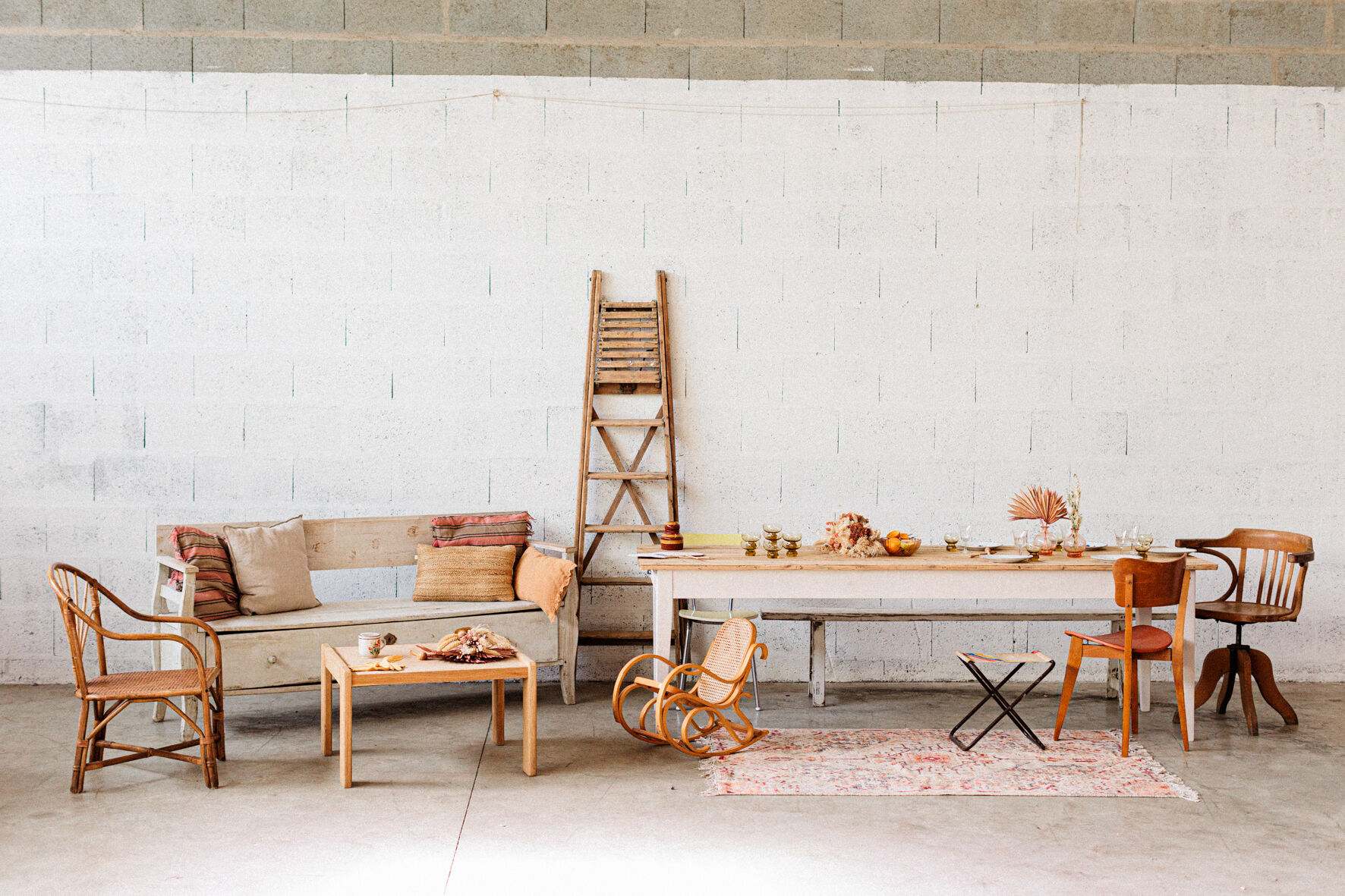 White wooden chest bench