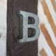 Lettre B en zinc