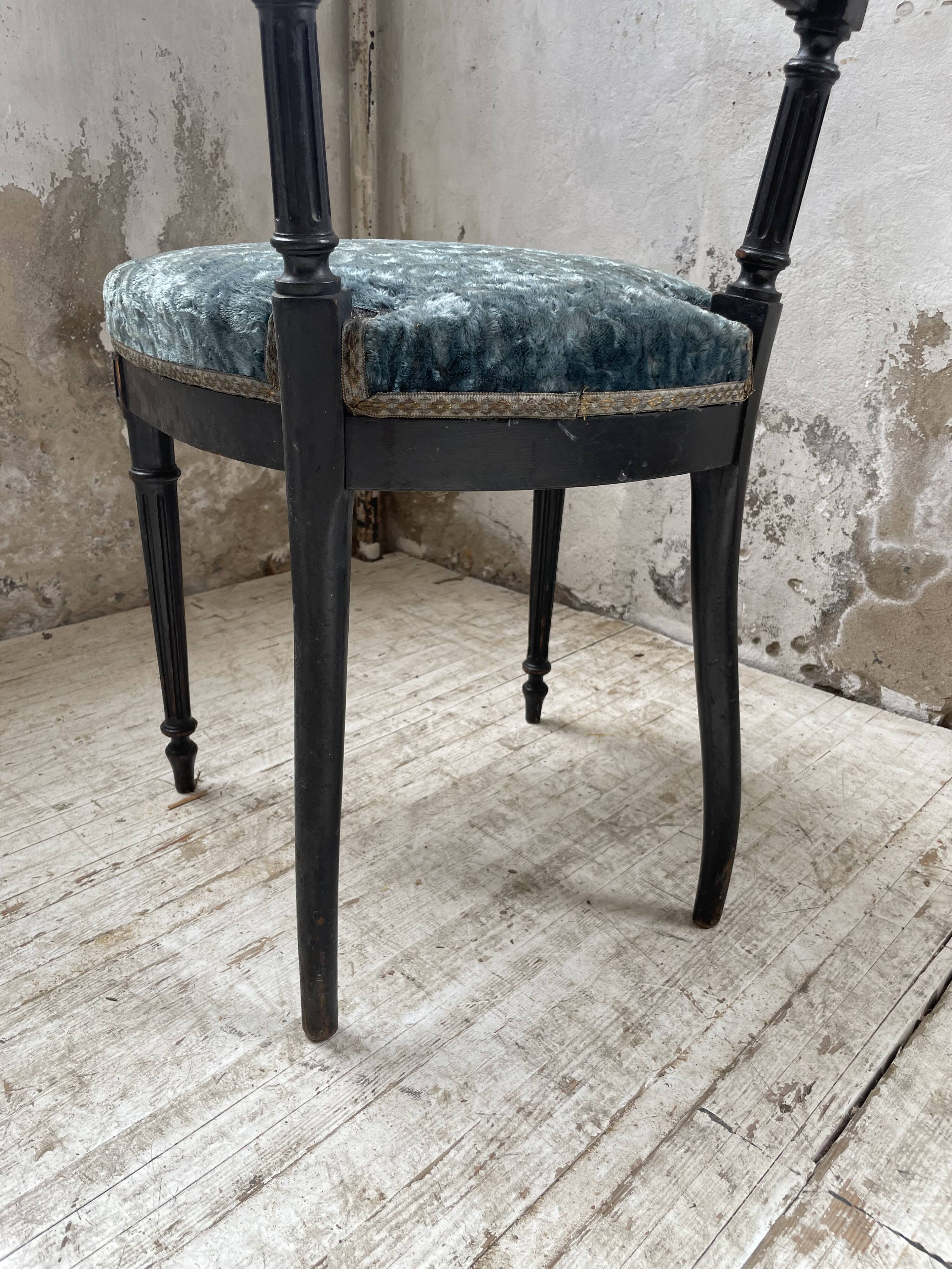 Chaise Napoléon 3 velours bleu