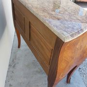 Louis XV chest of drawers in rosewood marquetry