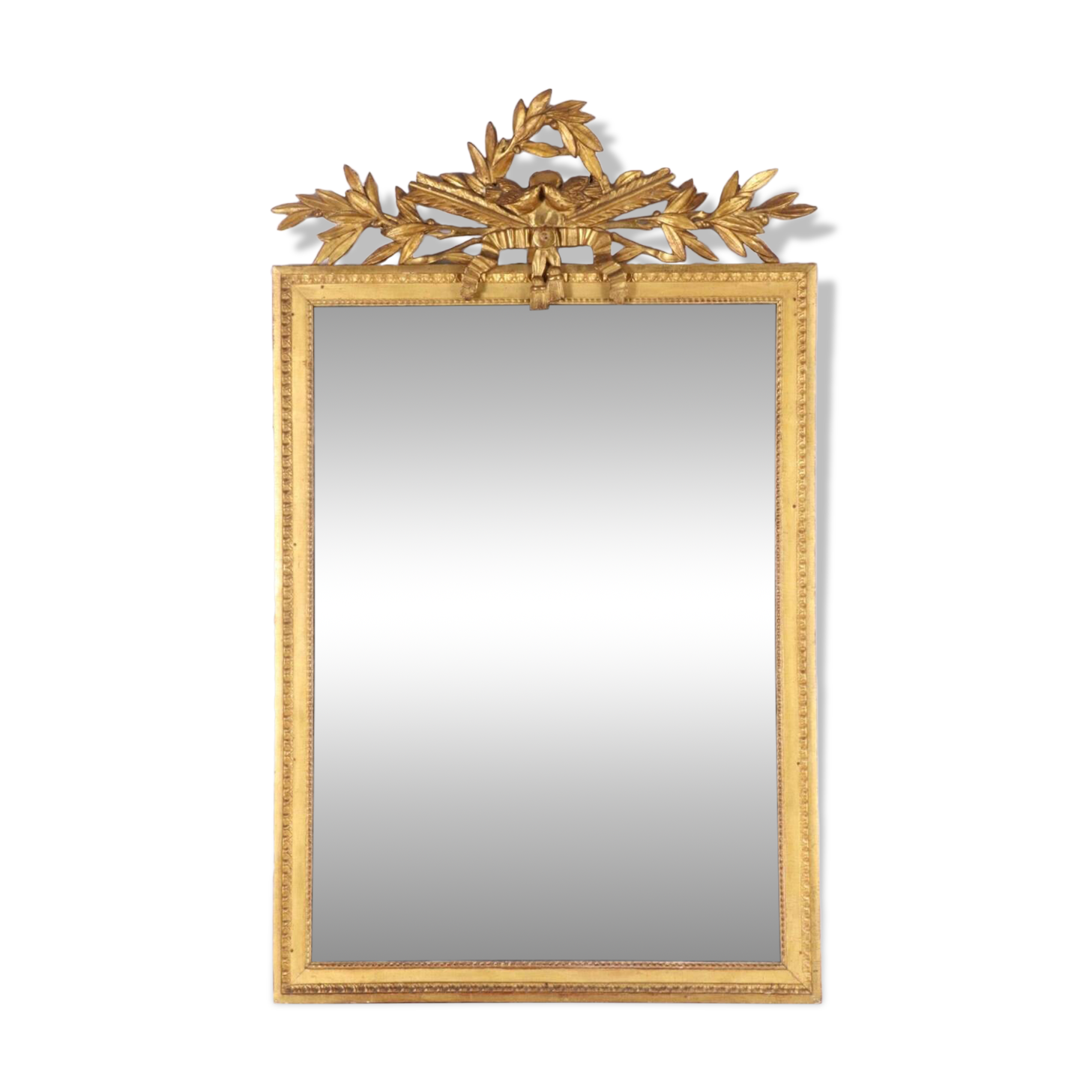 Louis XVI mirror in gilded wood, 18th century.