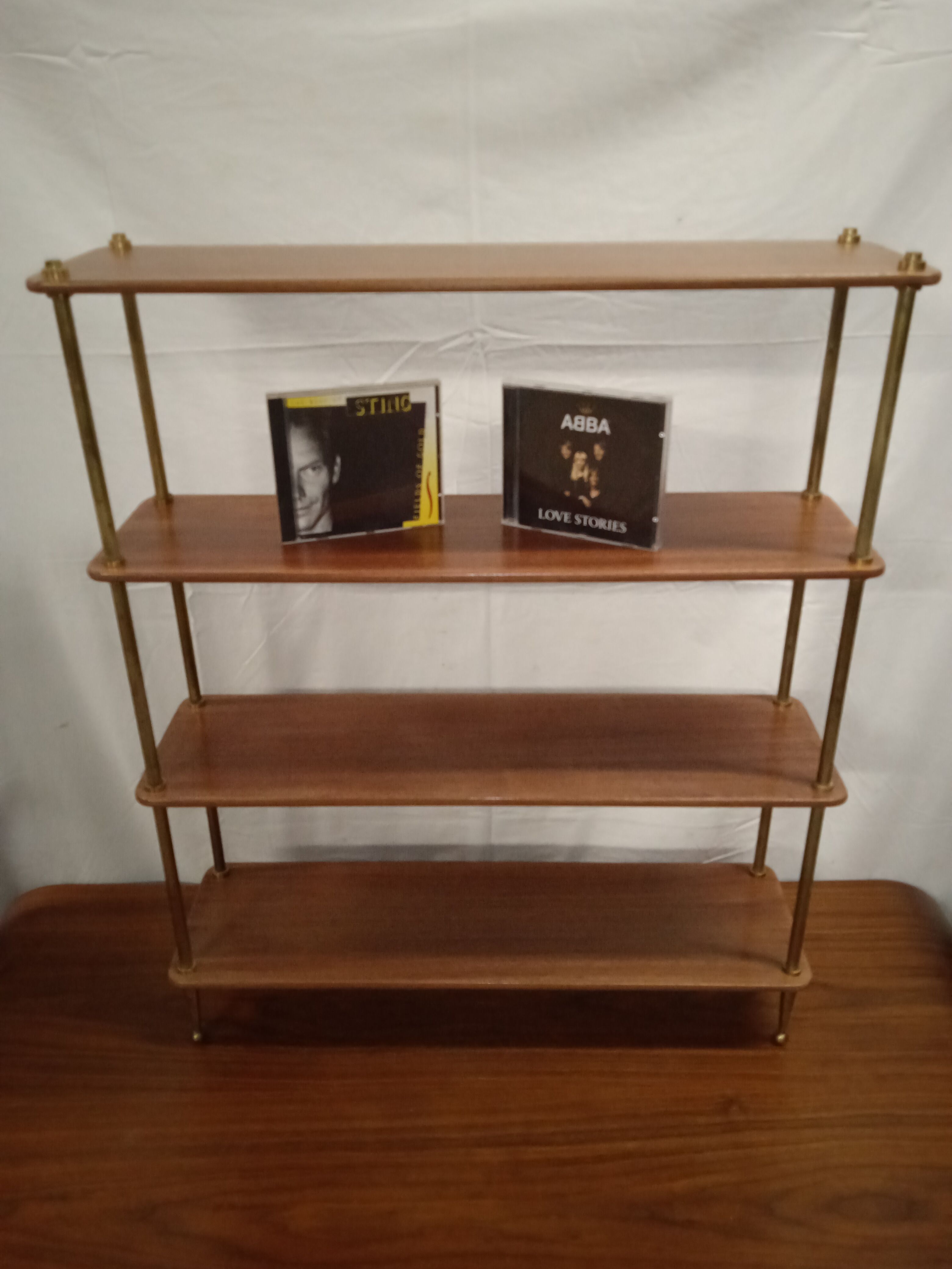 Small mahogany bookcase shelf