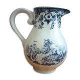 Porcelain creamer or milk pot