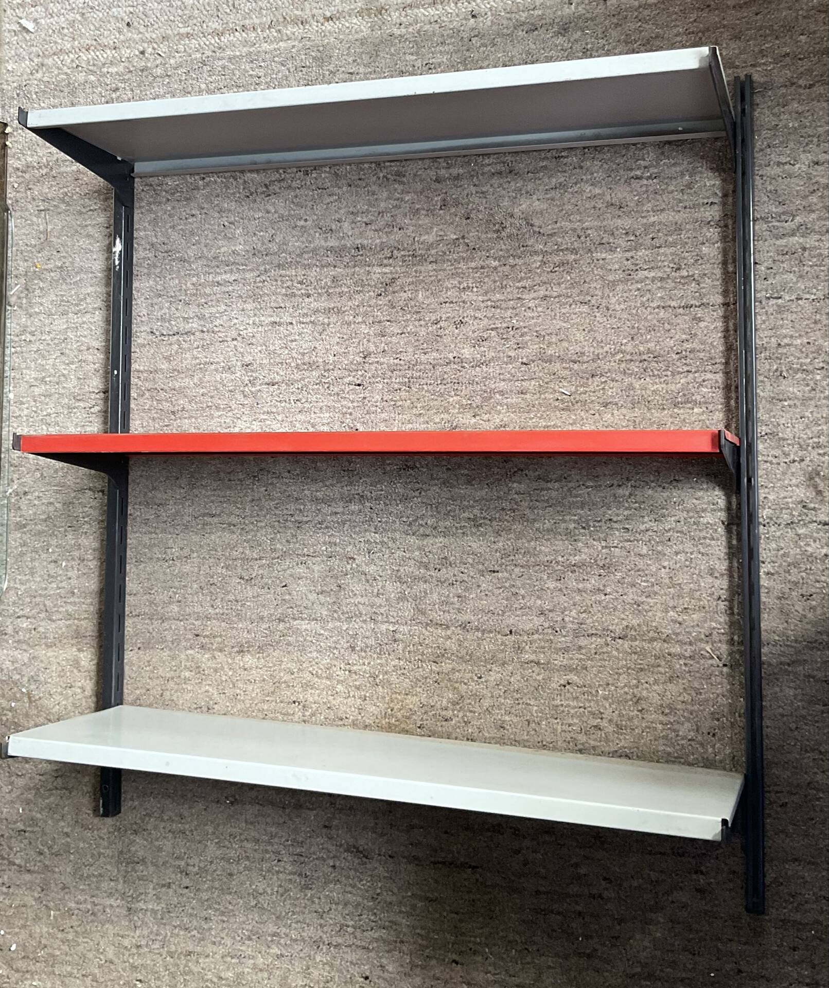 Tomado wall shelf from the 1950s-60s.