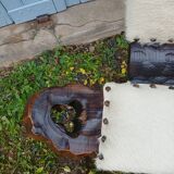 Tripod chair/stool in wood and goatskin