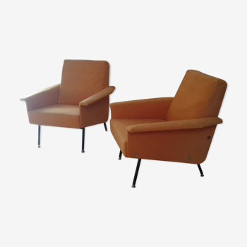 Pair of armchair airborne