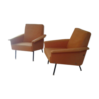 Pair of armchair airborne