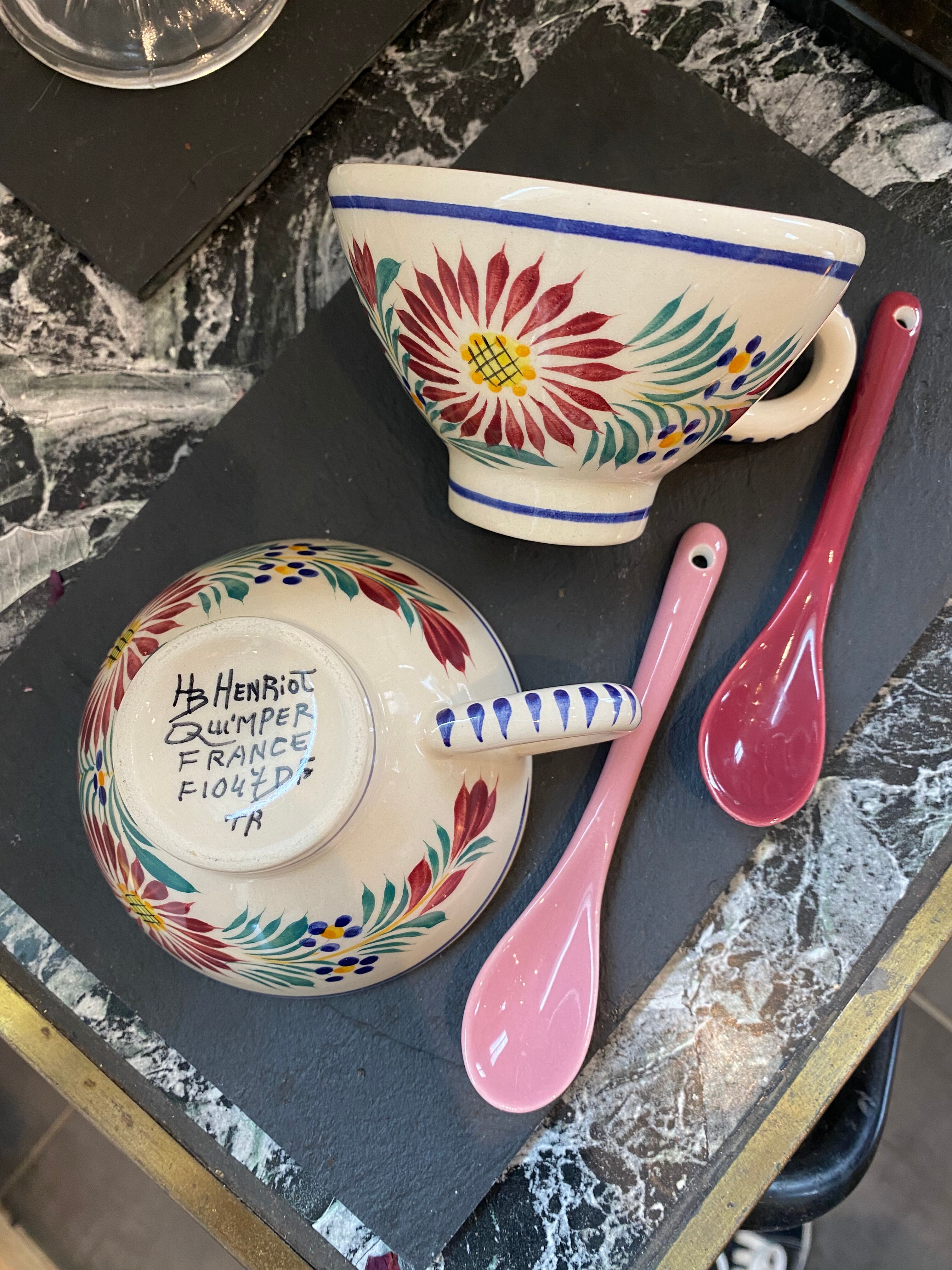2 tasses anciennes Henriot Quimper