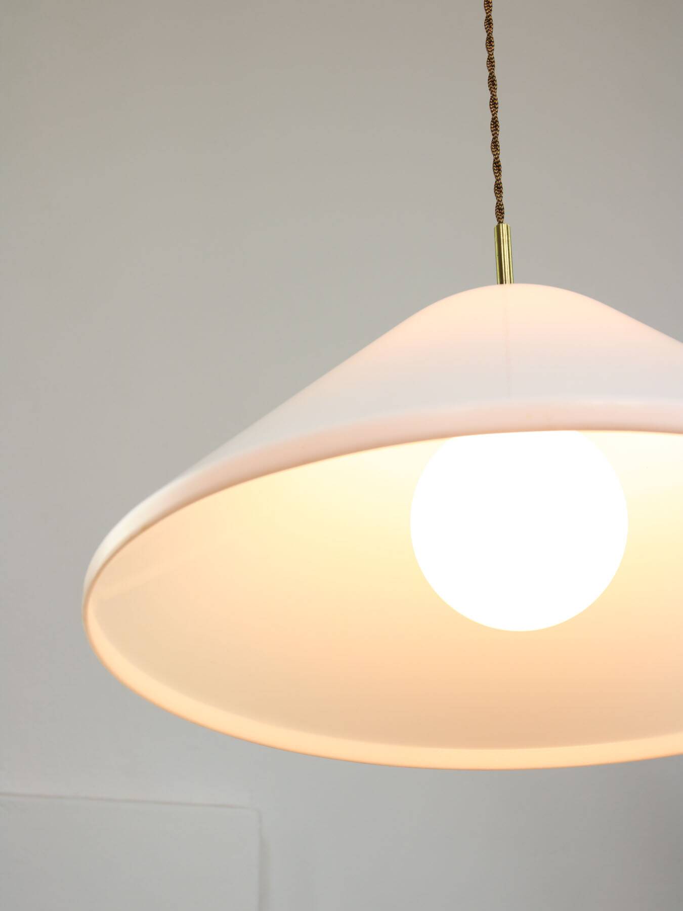 Elpis Pendant by Luigi Massoni for Guzzini in Plexiglass & Brass, 1970s