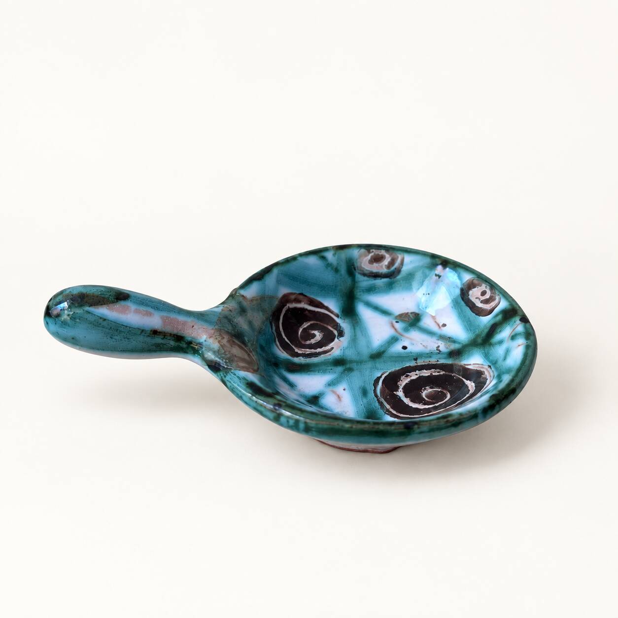 Mini ceramic frying pan by Robert Picault, spiral decoration, 1960s.
