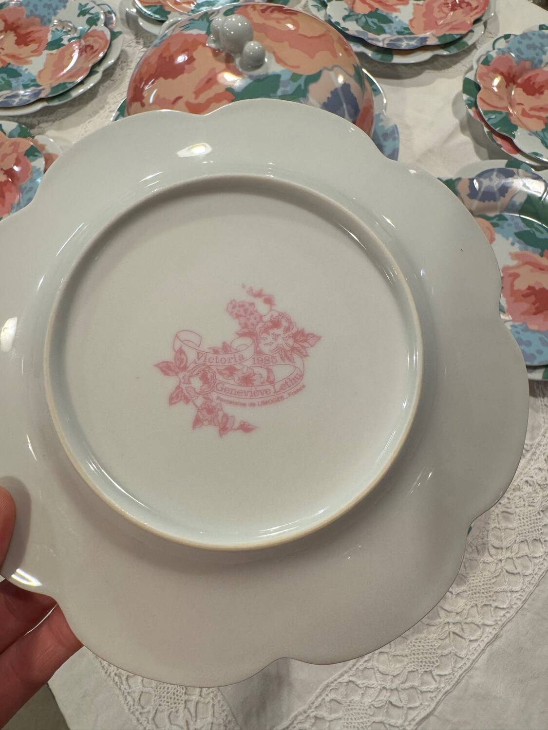 Victoria porcelain service Geneviève Lethu