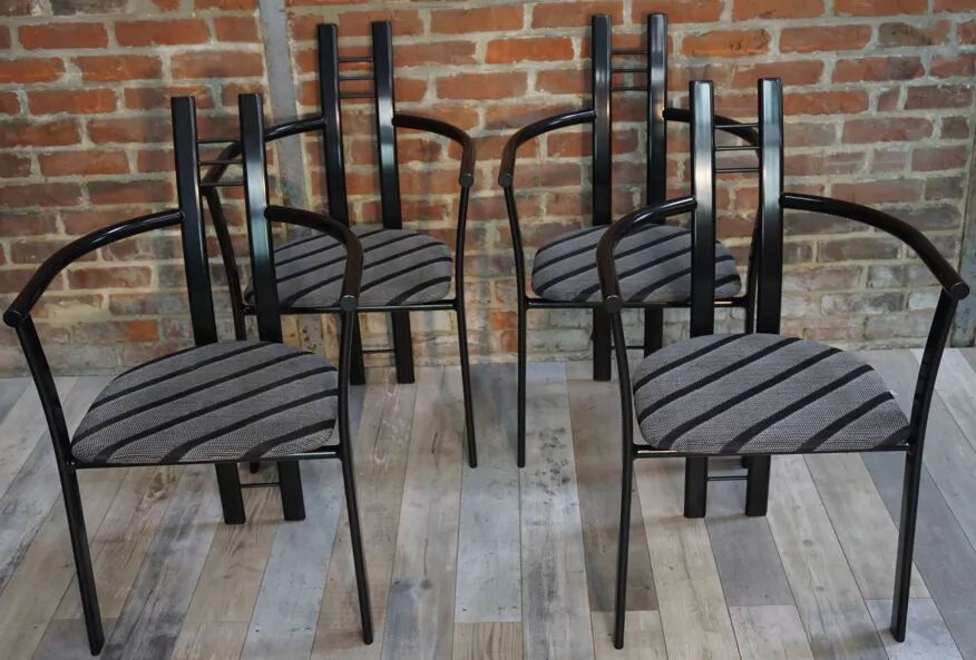Set of 4 Italian design armchairs from the 80s