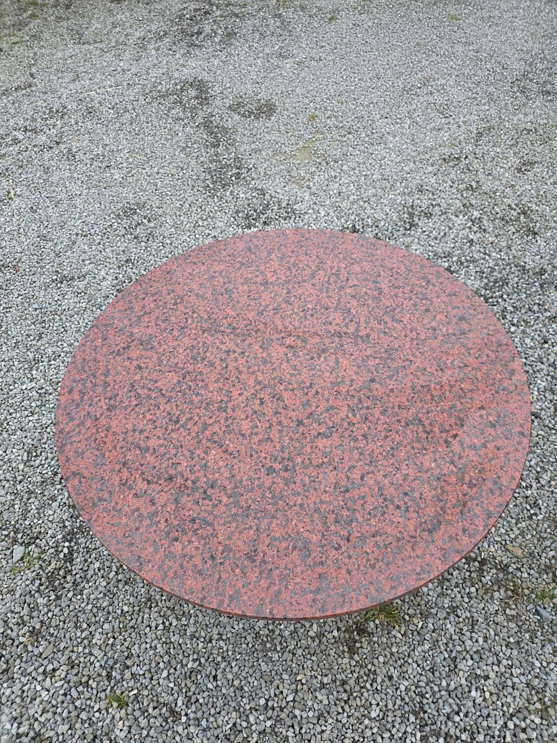 Round marble table with wrought iron base from the mid-20th century.