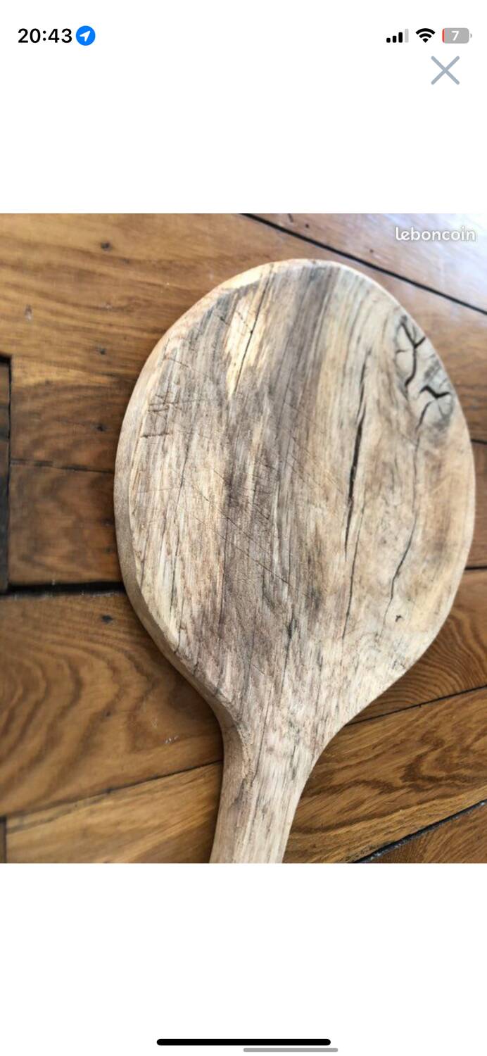 Wooden cutting board