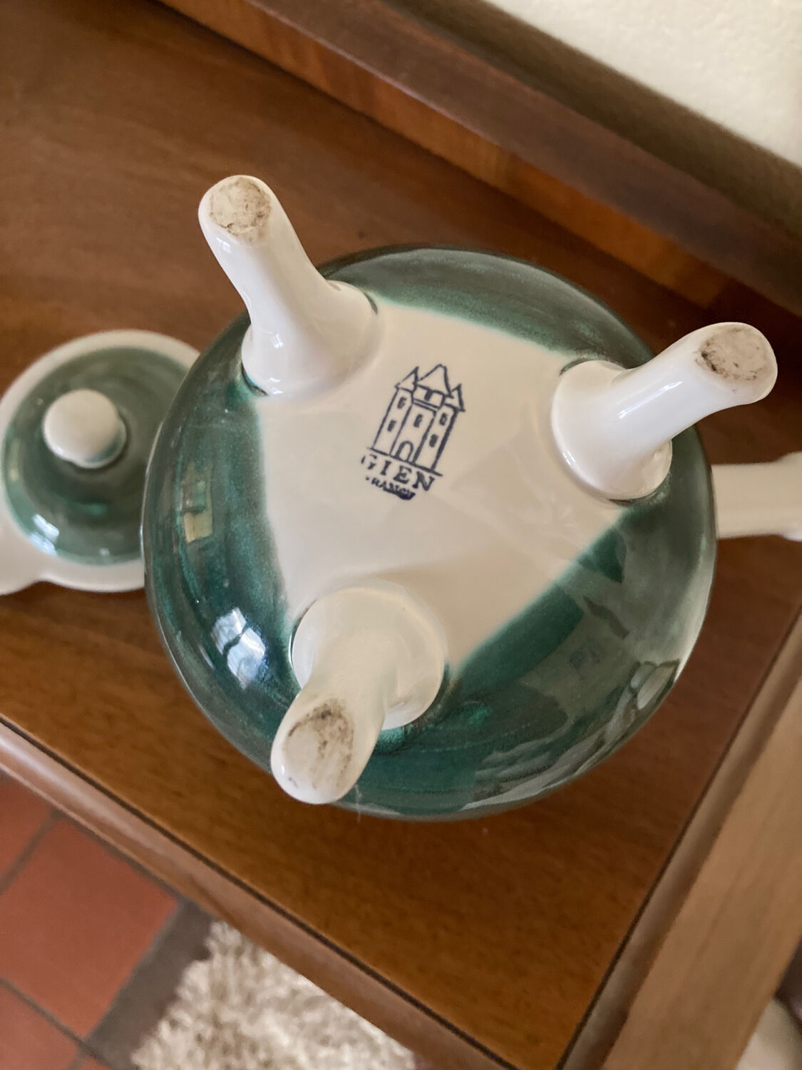 Tripod chocolate pot, Gien earthenware, vintage 60s