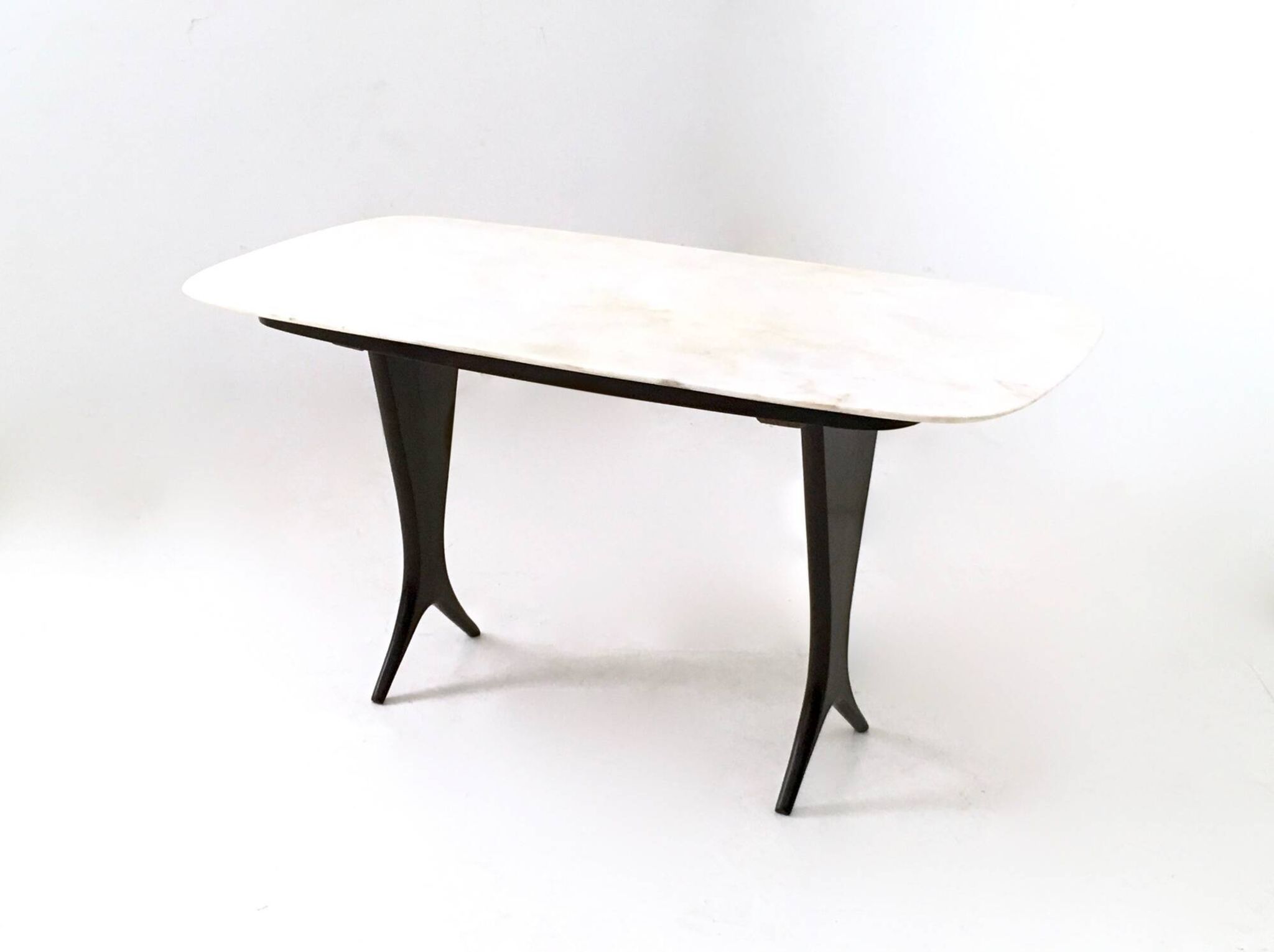 Table basse attribuée à Guglielmo Ulrich avec plateau en marbre de Carrare