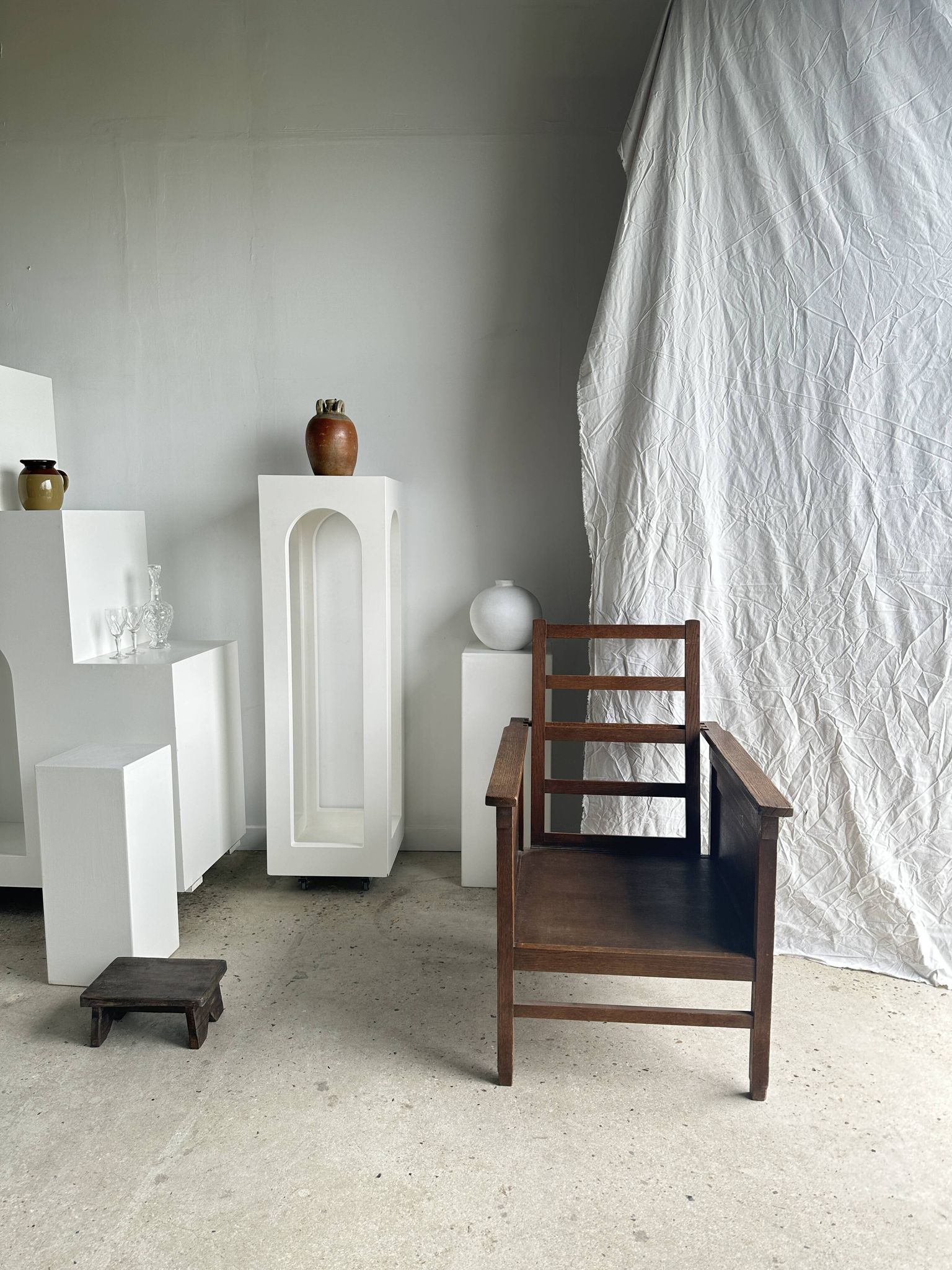Large fauteuil en bois à dossier inclinable réglable