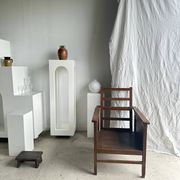Large fauteuil en bois à dossier inclinable réglable