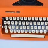 Typewriter Consul 2224 Czechoslovakia 1972