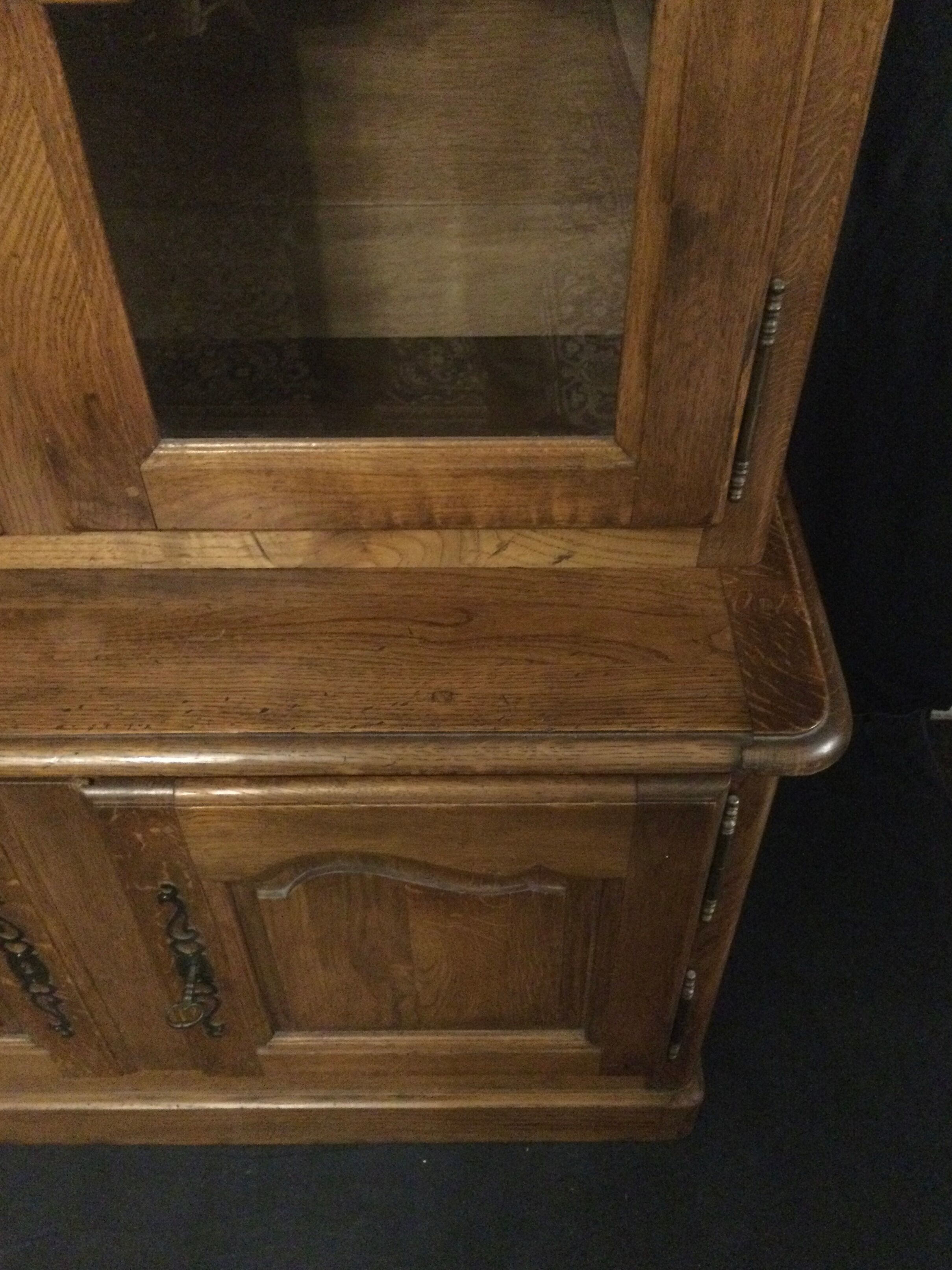 Buffet deux corps vaisselier