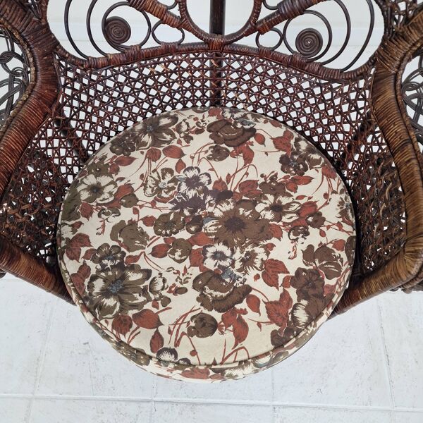 Chaise en rotin et osier Emmanuelle ou Paon des années 1960, Italie.