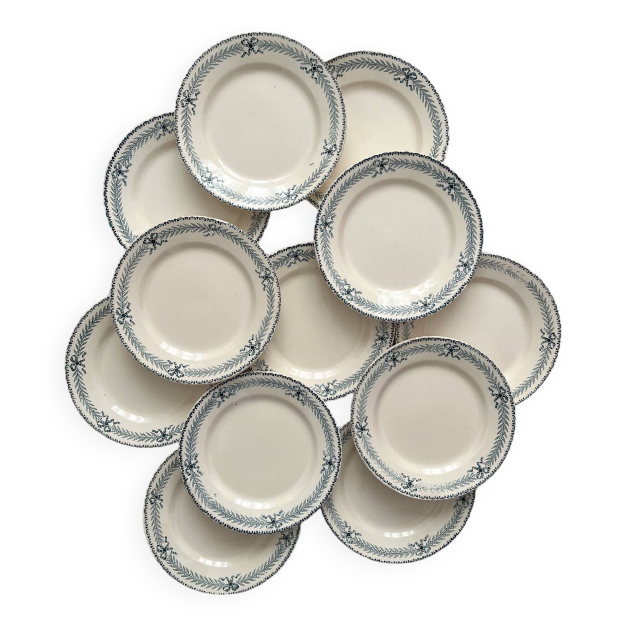 12 assiettes à dessert en terre de fer « Chinon » Choisy le Roi