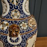 20th century Chinese vase decorated with wise men